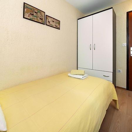 Apartments Ivo With Sea View Baska  Luaran gambar