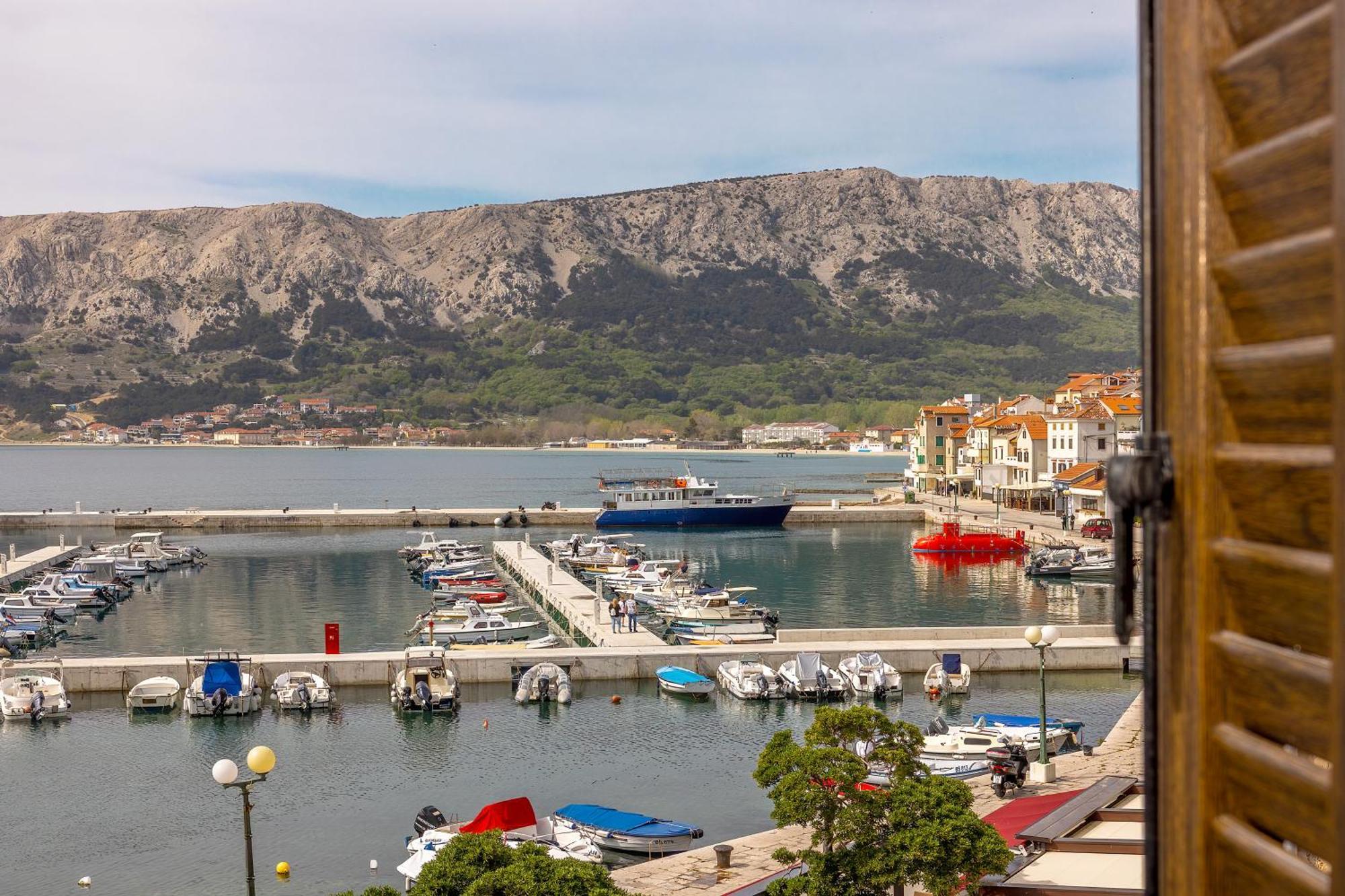 Apartments Ivo With Sea View Baska  Luaran gambar